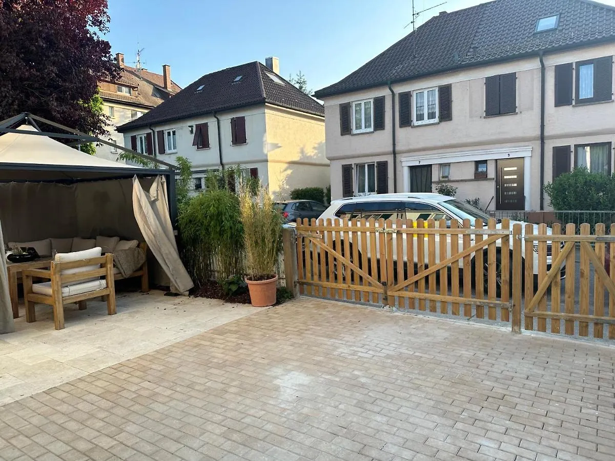 Altes Stadthaus Mit Garten Und Gewolbekeller Villa Stuttgart 0*,  Germany